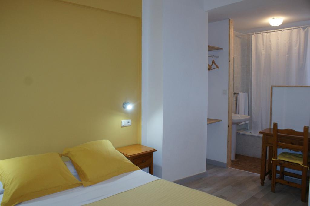 Hostal Puerto Beach Motril Quarto foto